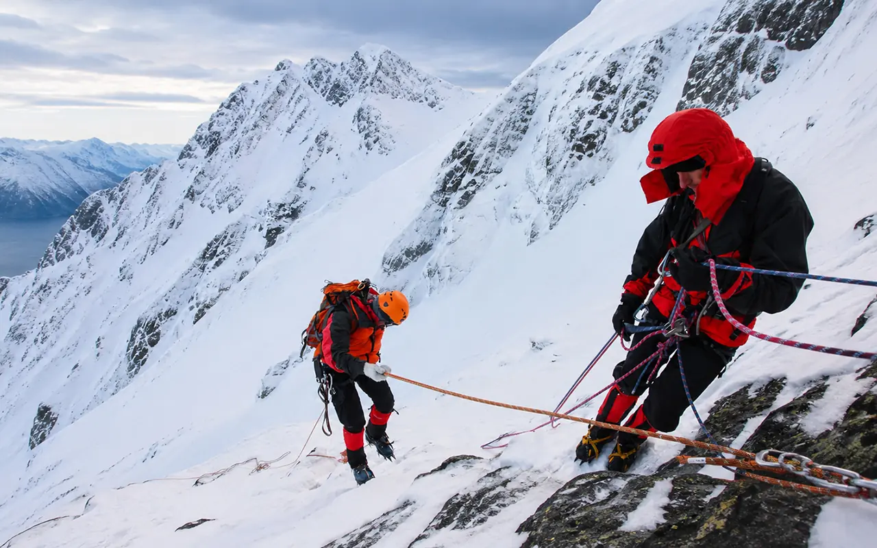 A Beginners Mountaineering course_2027 - 2